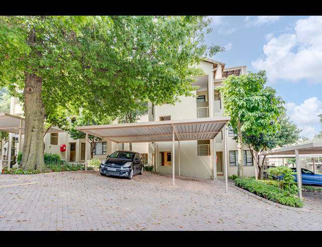 2 BEDROOM APARTMENT FOR SALE IN BRYANSTON